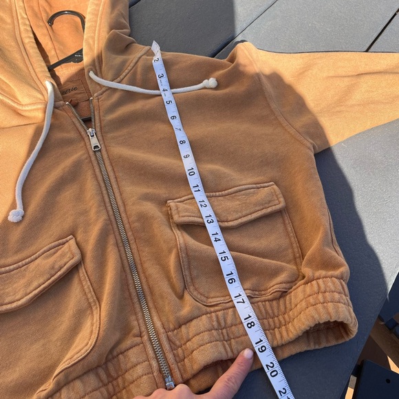 Aerie zip up hoodie. Size small. - Picture 13 of 14